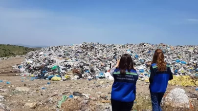 İzmir'de çöp toplanmıyor! İşçiler greve başladı