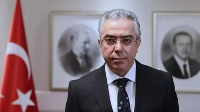 Mehmet Uçum’dan “Demokrasi Hukukunun İlkeleri” yazısı