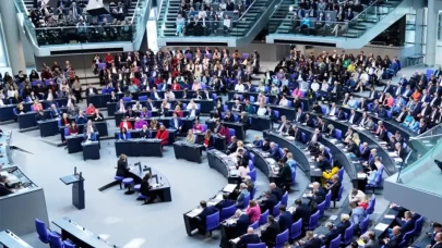 Almanya'da yeni koalisyon hükümeti kuruldu