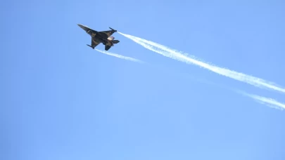 Elazığ'da SOLOTÜRK gösterisi nefes kesti