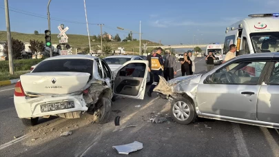 Zincirleme trafik kazasında 4 kişi yaralandı