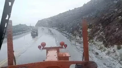 Yaz ayında kış görüntüsü! Alacabel beyaza büründü