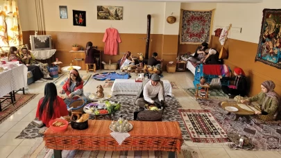 Lise öğrencileri tarihi kültürü günümüze taşıdı