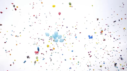 Kanseri yenen Ali Asaf için binlerce balon gökyüzüne bırakıldı