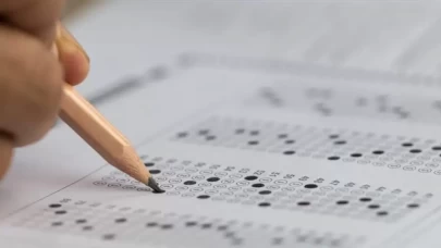 Üç sınavda yaklaşık 14 bin aday ter dökecek