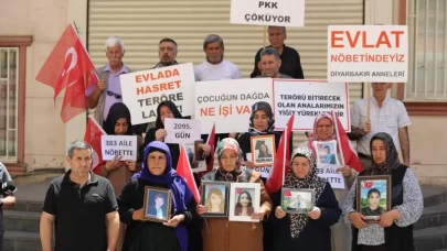 Diyarbakır'da yürek burkan bekleyiş sürüyor