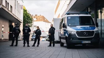 Almanya’da bıçaklı saldırı