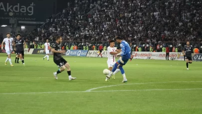 Elazığspor-Vanspor FK maçı tatil edildi