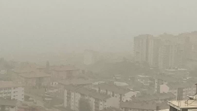 Pakistan’da fırtına dehşetinde can kaybı artıyor!