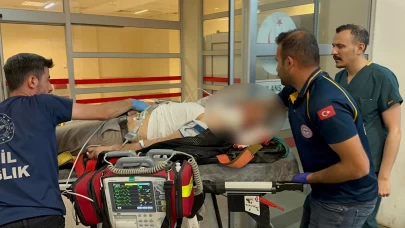 Motosiklet bariyerlere çarptı: 1 ağır yaralı!