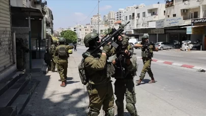 İsrail ordusu, Cenin'i ziyaret eden 35 diplomata ateş açtı