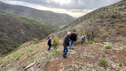 Elazığ'da uçurumdan düşen vatandaşı itfaiye ekipleri kurtardı