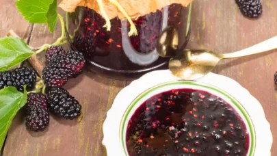 Karadut Reçeli Nasıl Yapılır?