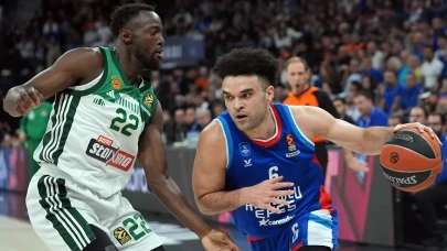 Anadolu Efes, seriyi 5. maça taşıdı