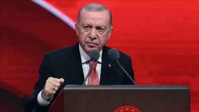Cumhurbaşkanı Erdoğan: CHP'lilerin kendi ülkelerini jurnallemesini görmezden gelemeyiz