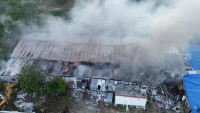 Tekstil fabrikası alev alev yandı