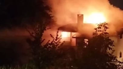 Yalova'da alevler gökyüzünü sardı