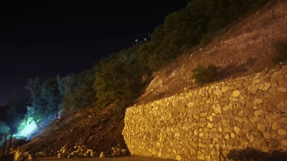 Artvin'de heyelan yürekleri ağıza getirdi