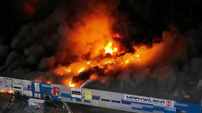 Polonya alışveriş merkezindeki yangın nedeniyle Rusya'yı suçladı