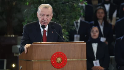 Cumhurbaşkanı Erdoğan gençlere seslendi: Sizlerle gurur duyuyoruz