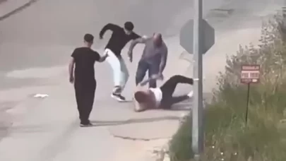 Elazığ’da iki grup arasında tekmeli yumruklu kavga