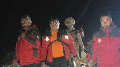 Tunceli’de kayalıklardan düşen kadın kurtarıldı