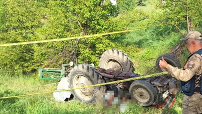 Traktörün altında kalan sürücü hayatını kaybetti