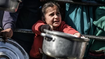 Filistin İnsan Hakları Merkezi: Gazze'de 65 bin çocuk ölüm riski altında!