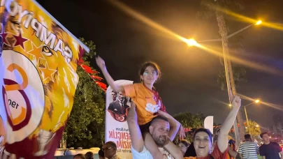 Galatasaray'ın şampiyonluğu Mersin'de coşkuyla kutlandı