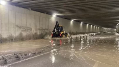 Osmaniye'de sağanak yağış yaşamı felç etti