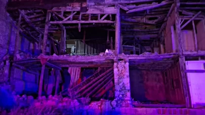 Kahramanmaraş'ta metruk binada göçük