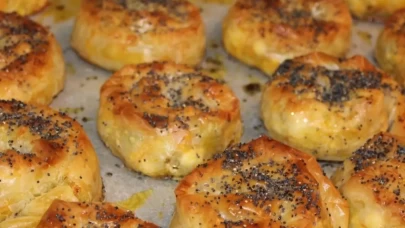 Pırasalı Börek Nasıl Yapılır?