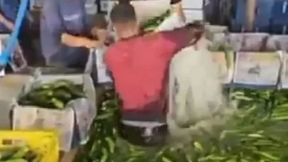 Salatalık havuzunda mide bulandıran görüntü!