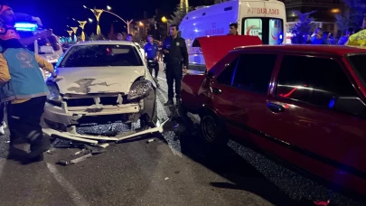 Bingöl'de zincirleme trafik kazası: 6 yaralı!