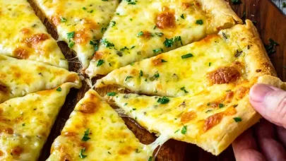 Evde kolay ve pratik pizza tarifi