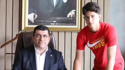 Kayserispor'da genç Kayra A takıma yükseldi