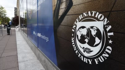 IMF’den Pakistan’a 1,4 milyar dolarlık kredi