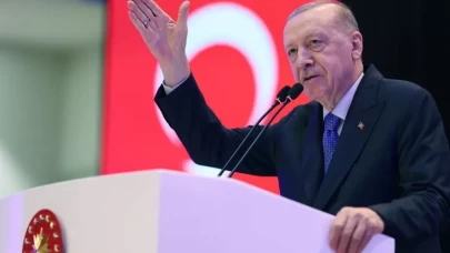 Cumhurbaşkanı Erdoğan'dan KKTC'de güçlü mesaj: Gerekirse canımız pahasına bu toprakları savunuruz