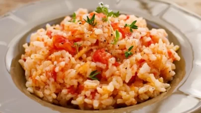 Lezzetli Bir Domatesli Pilav İçin Püf Noktaları