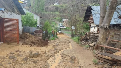 Sivas'ta şiddetli yağışlar sele neden oldu