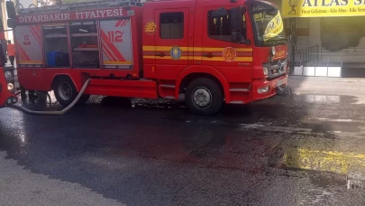 Bağlar'daki kırtasiye dükkanında yangın çıktı