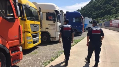 Rize'de 13 Afgan göçmen yakalandı