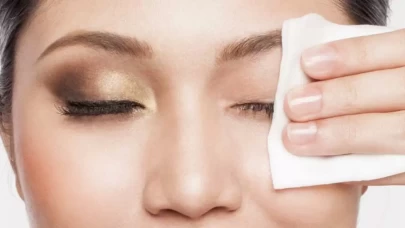 Makyajınızı Çıkarırken Dikkat Etmeniz Gereken 5 Önemli Nokta!