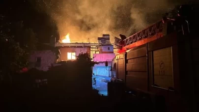 Uşak'ta yangın! 2 saatte kontrol altına aldı