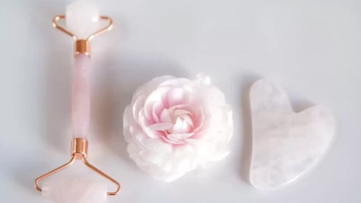 Doğal botoks etkisi mi, yoksa geçici bir güzellik ritüeli mi?