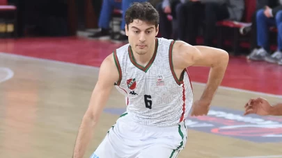 Ufuk Sarıca, eski öğrencisi Ozan Yılmaz’ı kadrosuna kattı