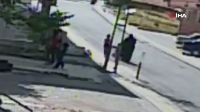 Akyurt’ta bina önündeki halıyı çaldılar