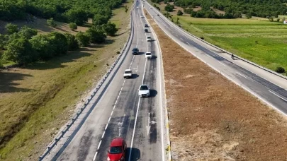 Bayram tatilinden dönenler trafik yoğunluğu oluşturdu