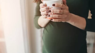Her gün kahve içmek hamilelikte zararlı mı?
