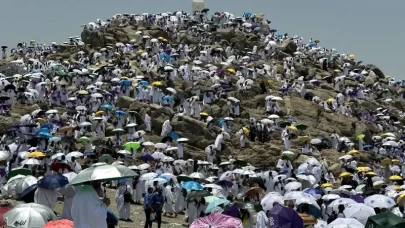 Hacı adayları Arafat yolcusu!